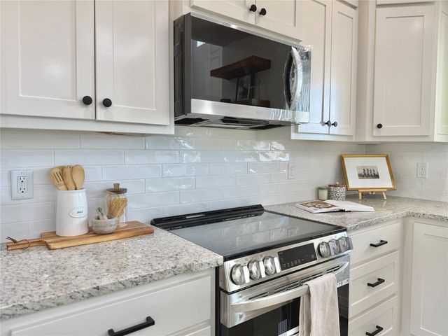 5602 San Jacinto Drive, Granbury, TX 76048