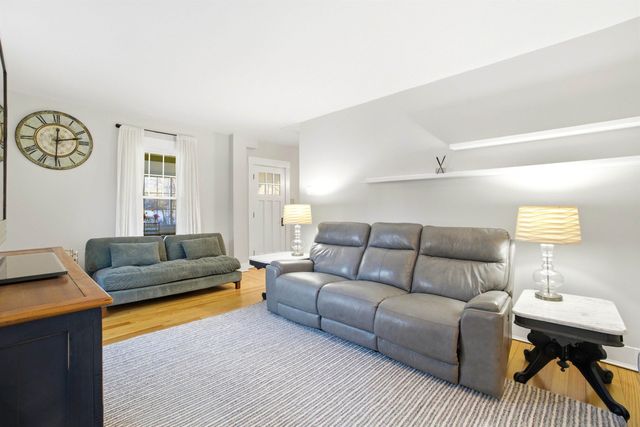 1508 River Road, Manchester, NH 03104