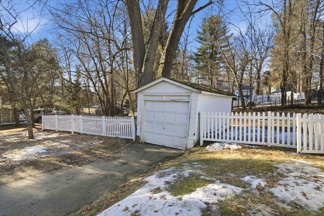 1508 River Road, Manchester, NH 03104