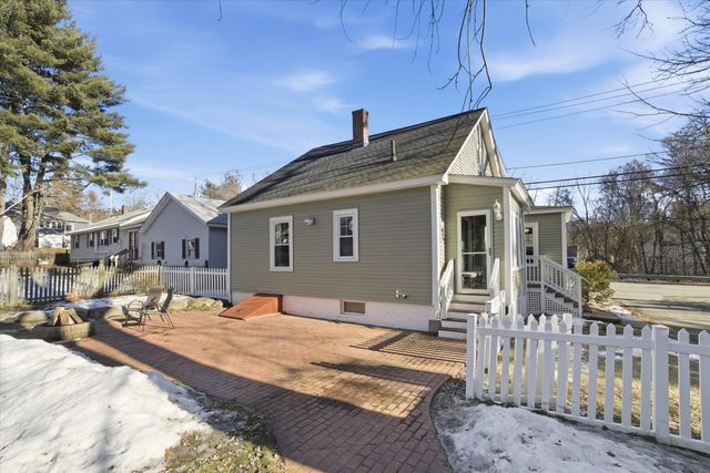 1508 River Road, Manchester, NH 03104