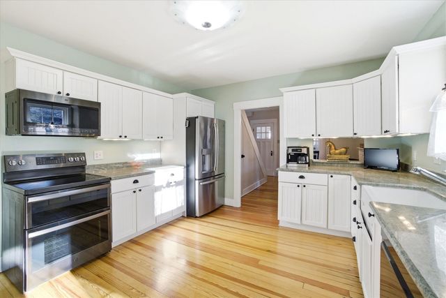 1508 River Road, Manchester, NH 03104