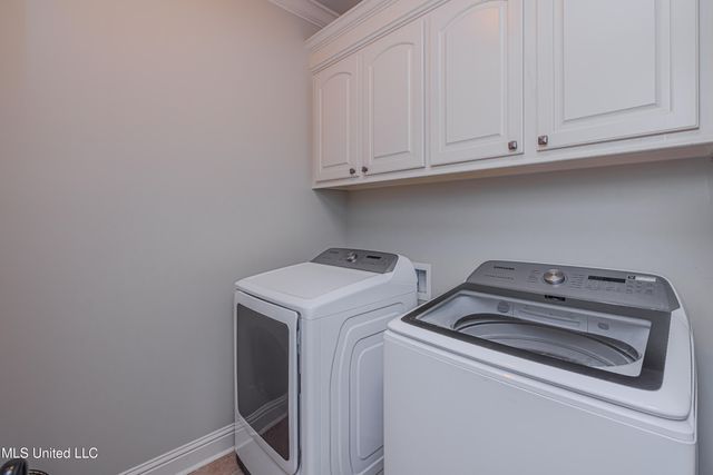 309 Royal Pond Circle, Flowood, MS 39232