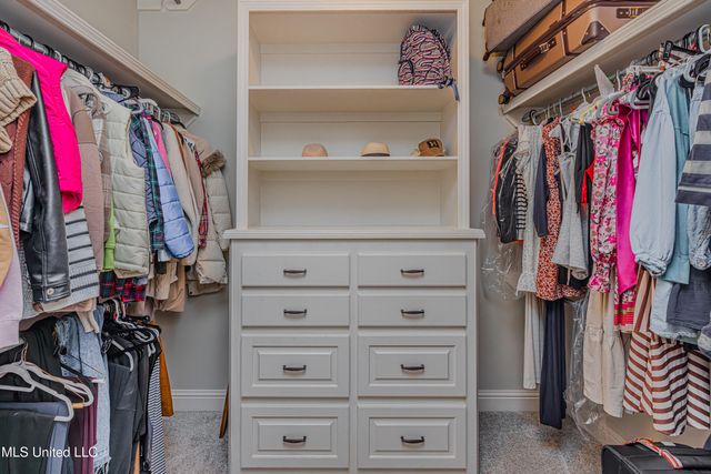 309 Royal Pond Circle, Flowood, MS 39232