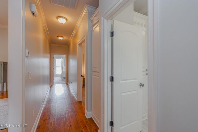 309 Royal Pond Circle, Flowood, MS 39232