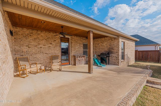 309 Royal Pond Circle, Flowood, MS 39232