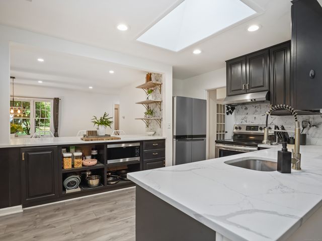 11 Eastwood Road, Norwalk, CT 06851