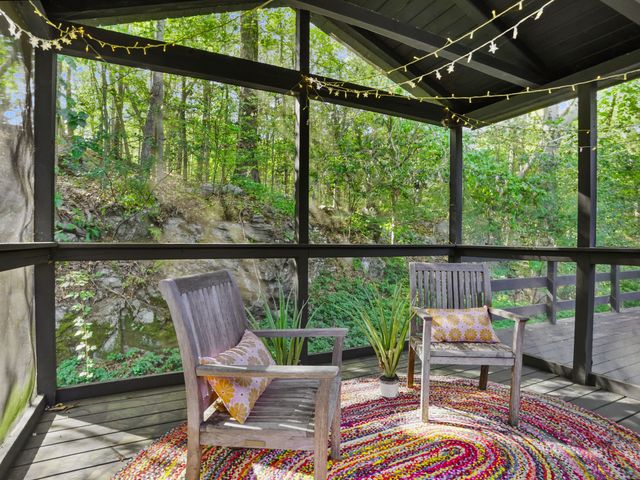 11 Eastwood Road, Norwalk, CT 06851