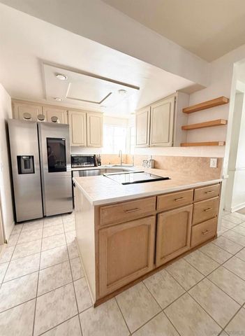 265 Riverview Way, Oceanside, CA 92057