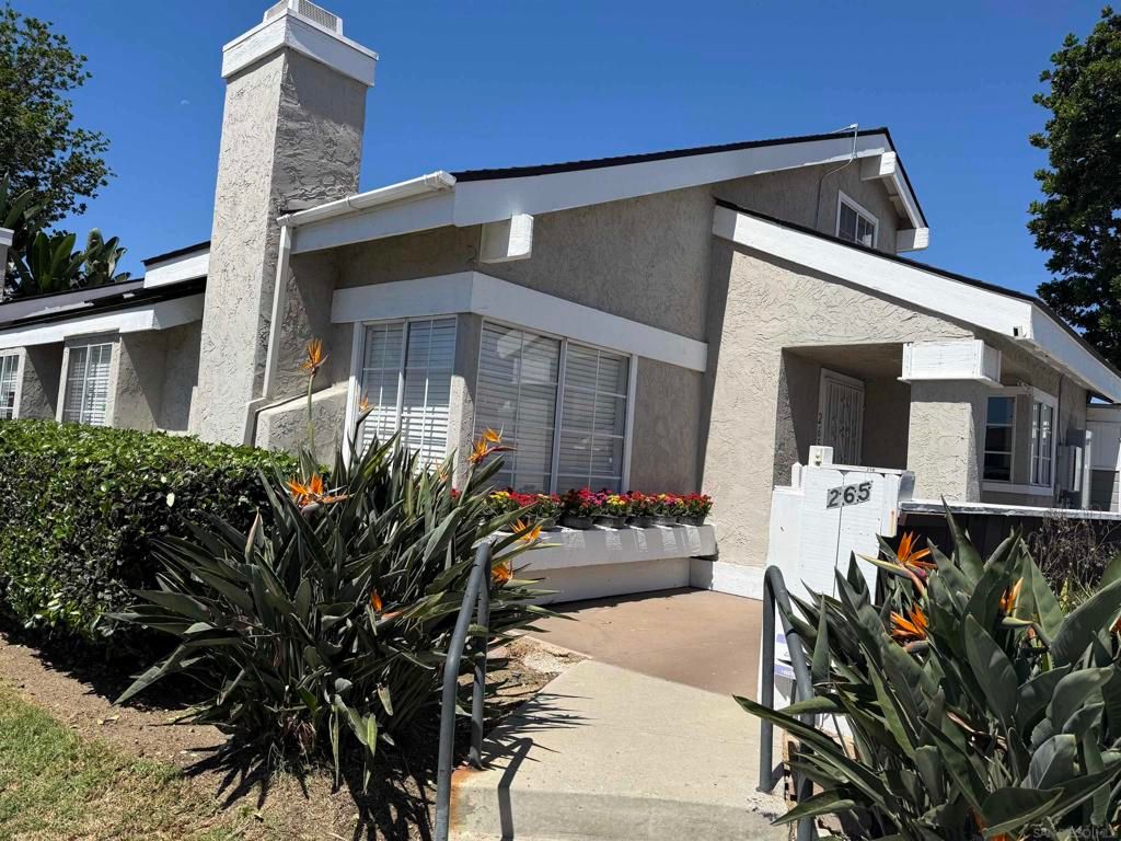 265 Riverview Way, Oceanside, CA 92057