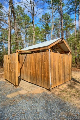 142 Apple Drive, Burkeville, TX 75932