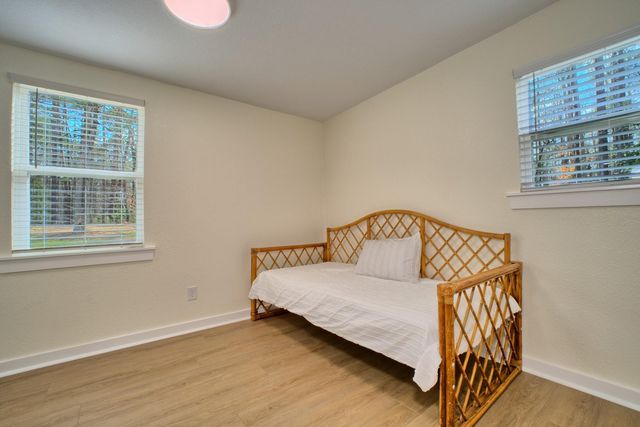 142 Apple Drive, Burkeville, TX 75932