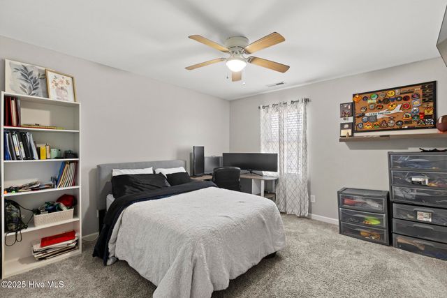 135 Rosemary Avenue, Hubert, NC 28539