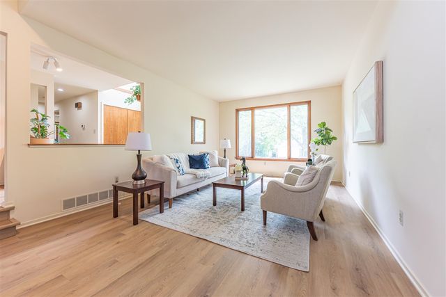 2401 Placid Way, Ann Arbor, MI 48105
