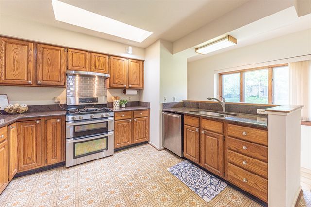 2401 Placid Way, Ann Arbor, MI 48105