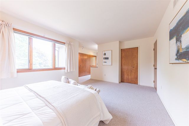 2401 Placid Way, Ann Arbor, MI 48105