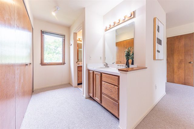 2401 Placid Way, Ann Arbor, MI 48105