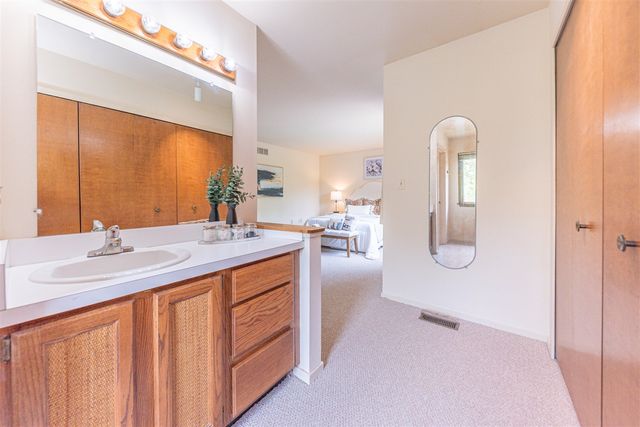 2401 Placid Way, Ann Arbor, MI 48105