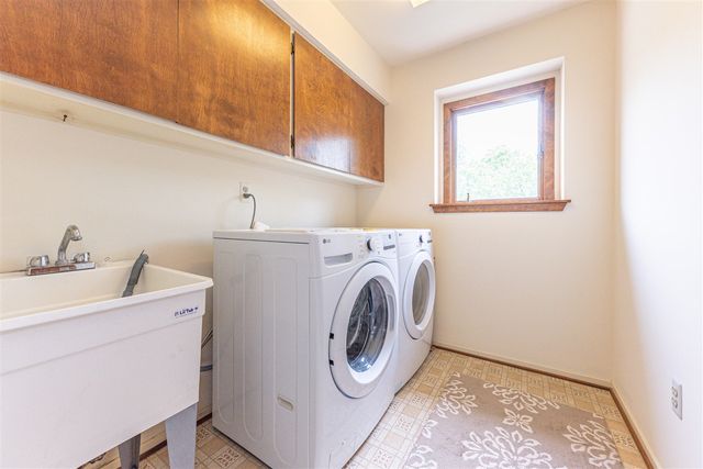 2401 Placid Way, Ann Arbor, MI 48105