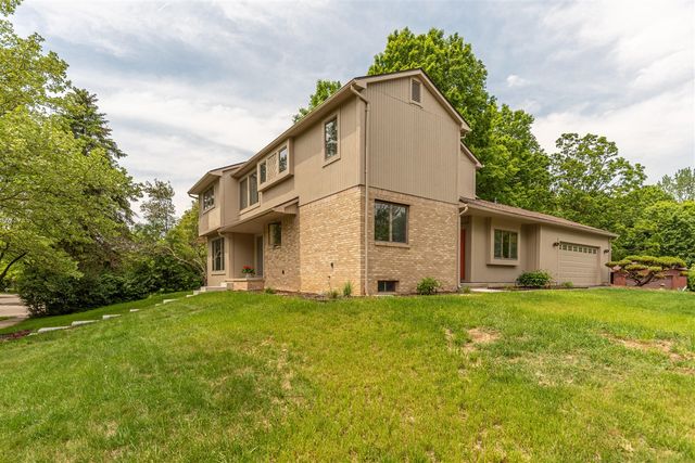 2401 Placid Way, Ann Arbor, MI 48105