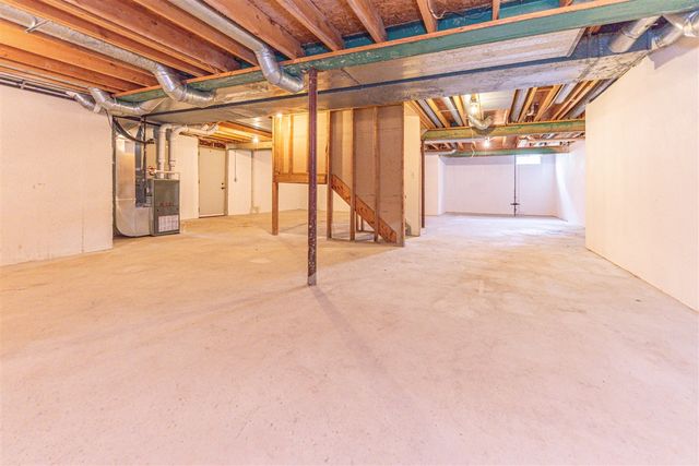 2401 Placid Way, Ann Arbor, MI 48105