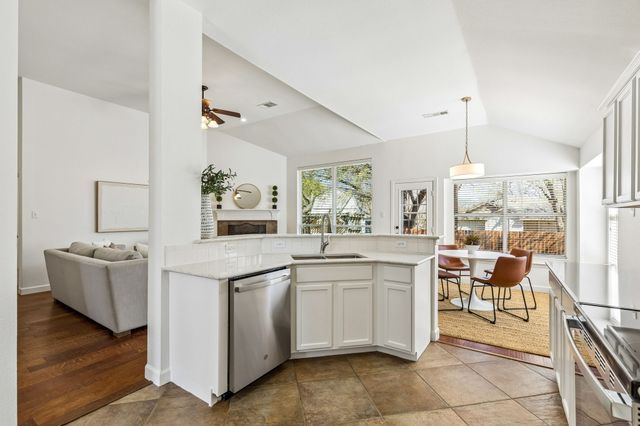 2106 Wagon Wheel Trail, Corinth, TX 76208