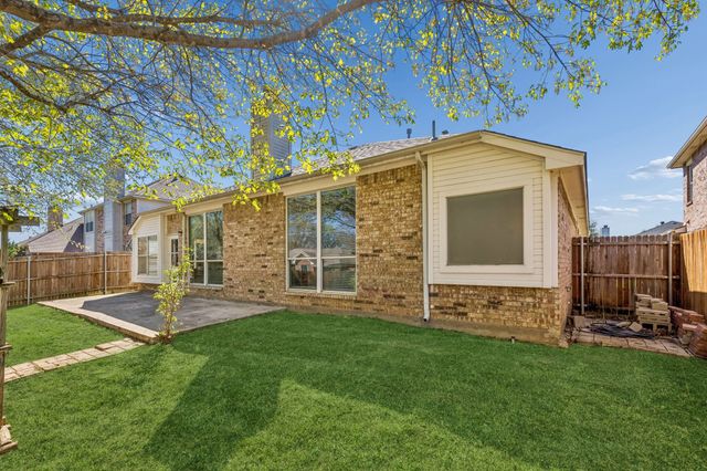 2106 Wagon Wheel Trail, Corinth, TX 76208