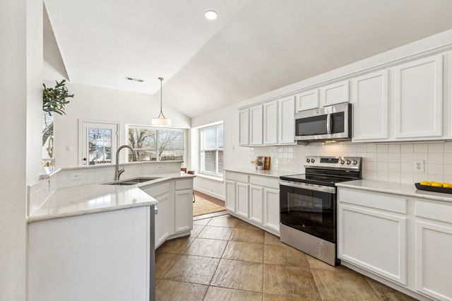 2106 Wagon Wheel Trail, Corinth, TX 76208