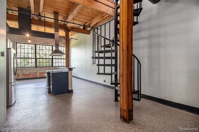 6533 E Jefferson 427, Detroit, MI 48207