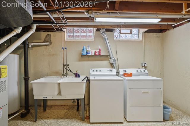 28127 Suburban Drive, Warren, MI 48088