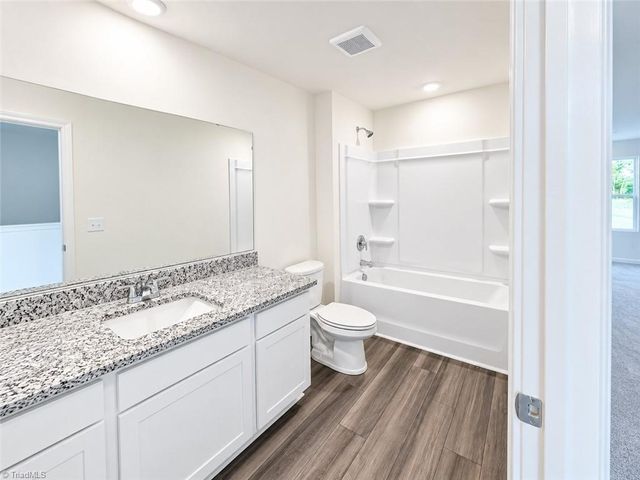 729 Summer Wheat Lane, Mebane, NC 27302