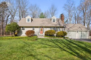 95 Ridgewood Road, Ridgefield, CT 06877