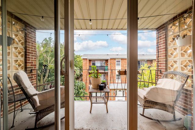 6416 W 64th Place 3A, Chicago, IL 60638