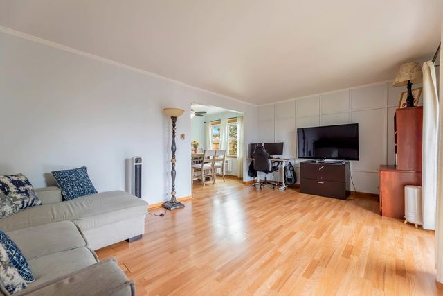 6416 W 64th Place 3A, Chicago, IL 60638