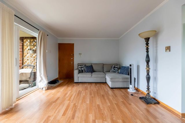 6416 W 64th Place 3A, Chicago, IL 60638