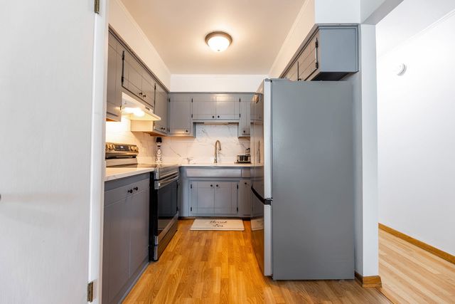 6416 W 64th Place 3A, Chicago, IL 60638