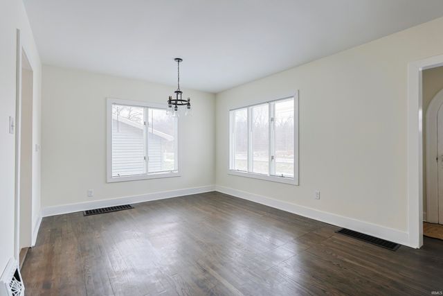 20140 Auten Road, South Bend, IN 46637