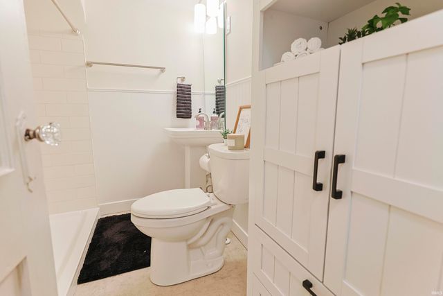 20140 Auten Road, South Bend, IN 46637