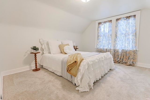 20140 Auten Road, South Bend, IN 46637