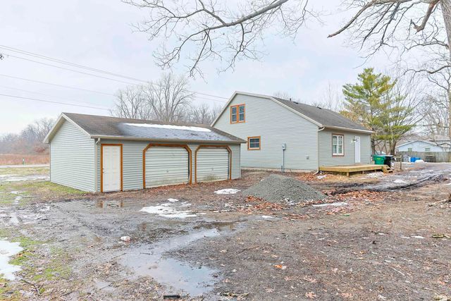 20140 Auten Road, South Bend, IN 46637