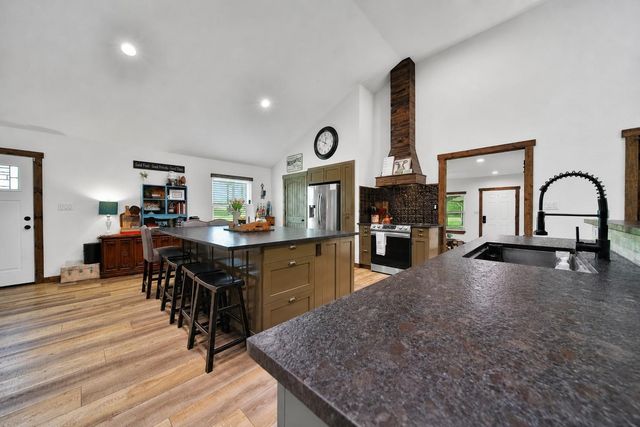 30906 Walnut Creek Road, Magnolia, TX 77355