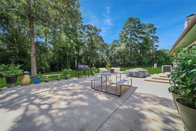 30906 Walnut Creek Road, Magnolia, TX 77355