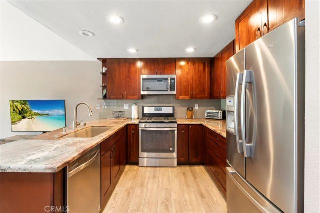 2651 Victoria Park, Riverside, CA 92506