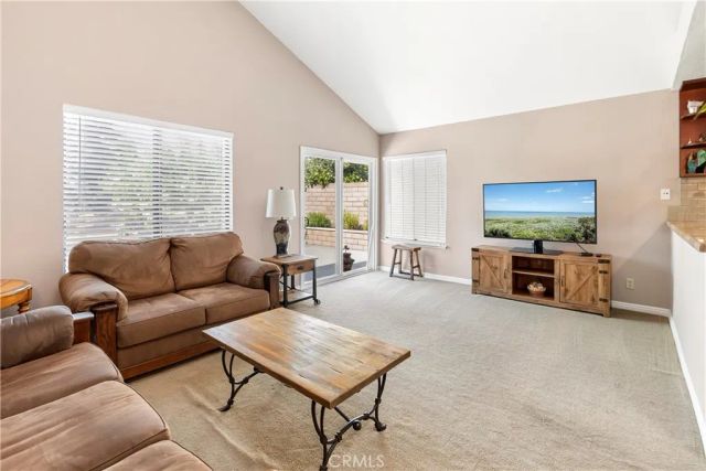 2651 Victoria Park, Riverside, CA 92506