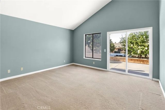 2651 Victoria Park, Riverside, CA 92506