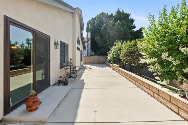 2651 Victoria Park, Riverside, CA 92506