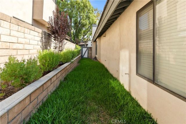 2651 Victoria Park, Riverside, CA 92506