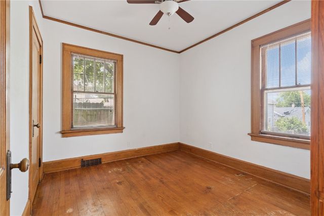 1946 Higley Avenue SE, Cedar Rapids, IA 52403