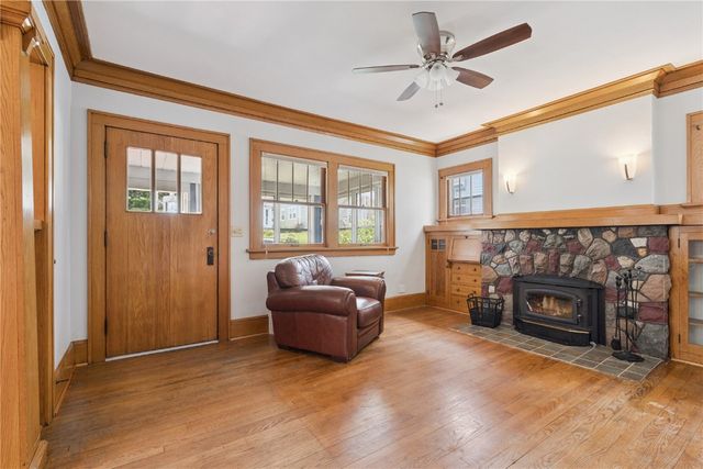 1946 Higley Avenue SE, Cedar Rapids, IA 52403