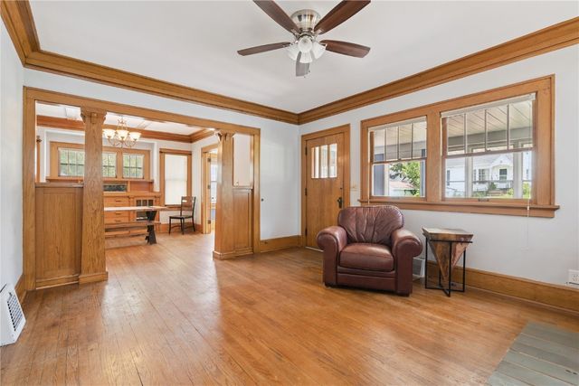 1946 Higley Avenue SE, Cedar Rapids, IA 52403