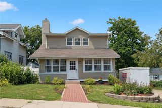 1946 Higley Avenue SE, Cedar Rapids, IA 52403